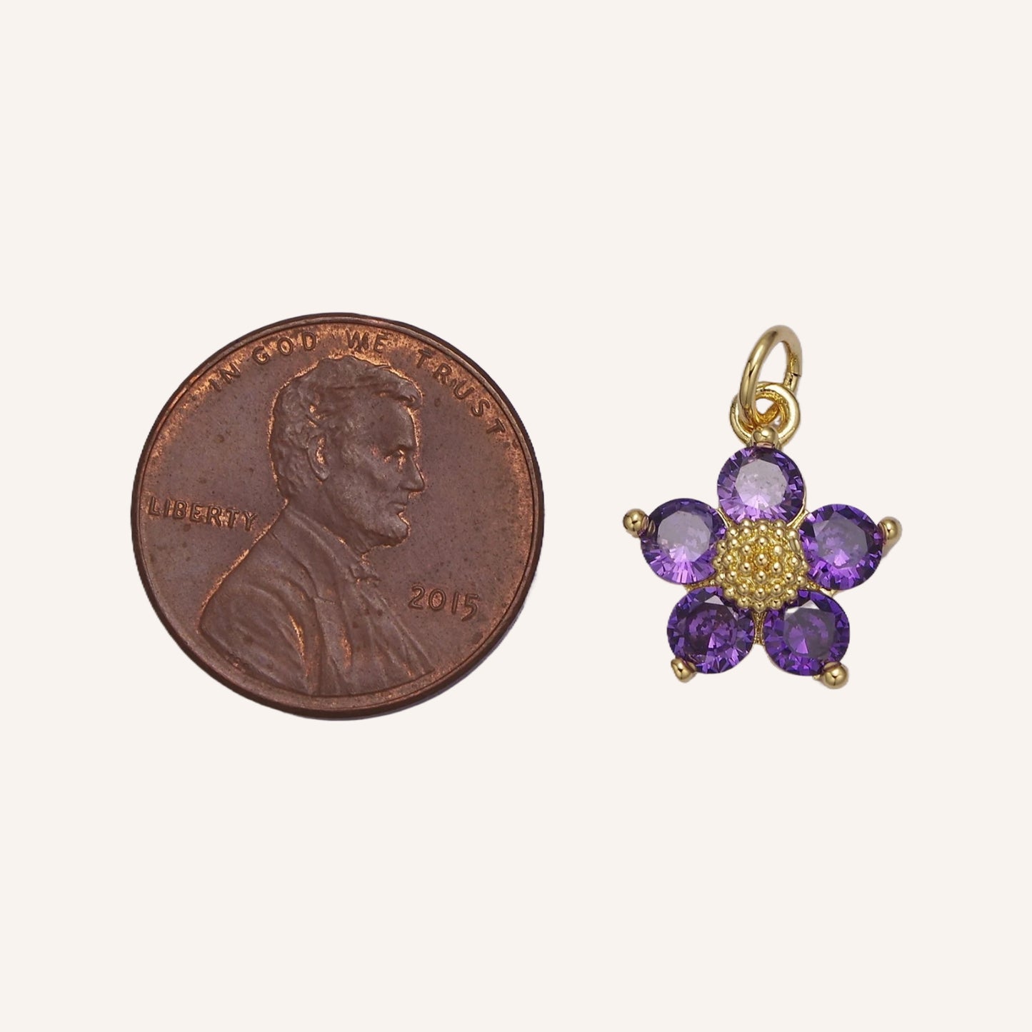 Mini Daisy Charms